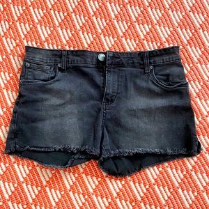 Mega cute short shorts